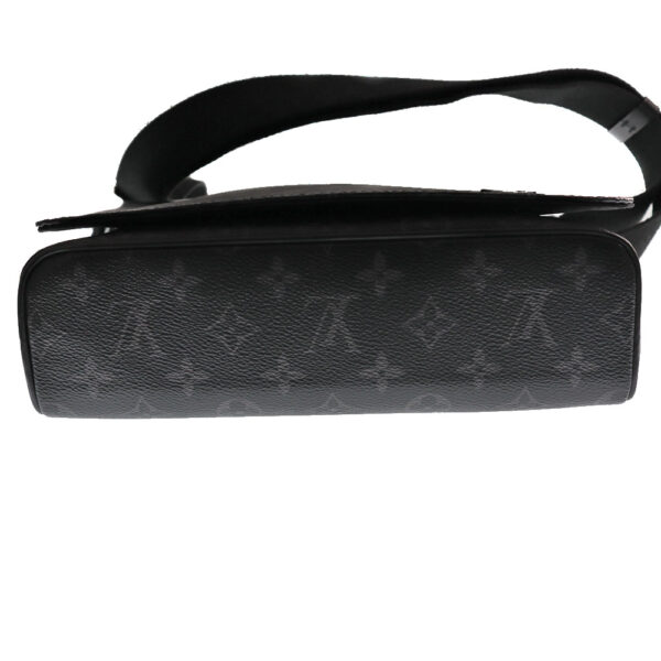 21 1882 2 Louis Vuitton District PM NVS Shoulder Bag Monogram Eclipse Black