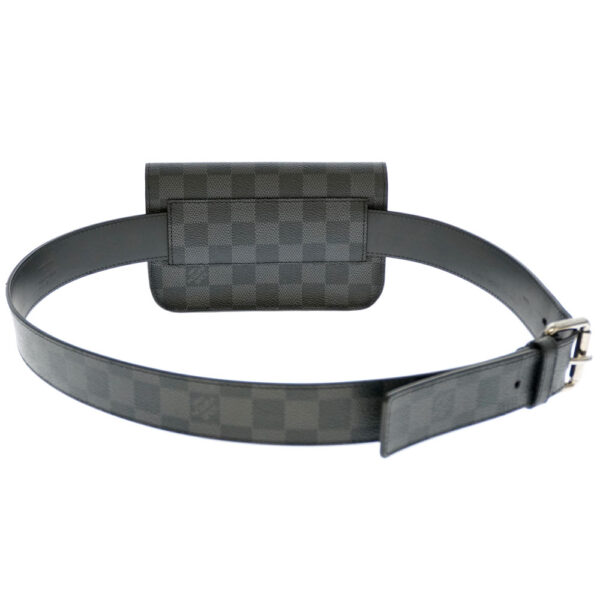 21 2506 2 Louis Vuitton Sainteur Pochette Damier Graphite Waist Bag Black