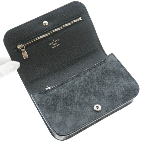 21 2506 9 Louis Vuitton Sainteur Pochette Damier Graphite Waist Bag Black