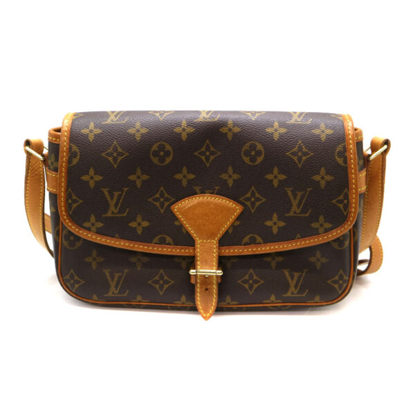 21 4526 1 Louis Vuitton Sologne Shoulder Bag Monogram Brown