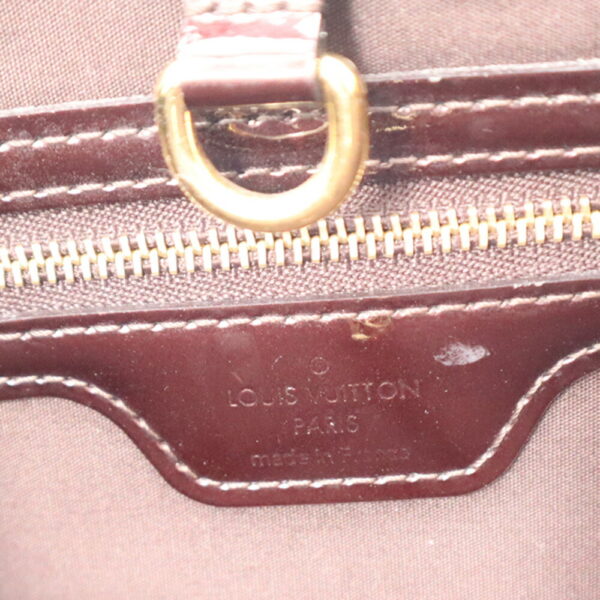 21 4704 15 Louis Vuitton Wilshire PM Handbag Monogram Vernis Bordeaux