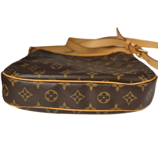 21 4846 5 Louis Vuitton Odeon PM Shoulder Bag Monogram Canvas Brown