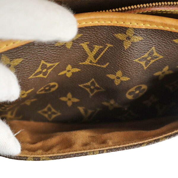 21 6671 8 Louis Vuitton Sologne Crossbody Bag Monogram Canvas Brown