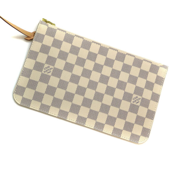 21 6792 9 Louis Vuitton Neverfull MM Tote Bag Damier White