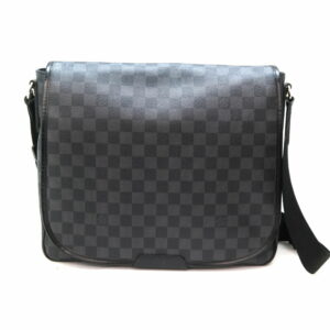 21 6884 1 Louis Vuitton Neverfull PM Monogram Tote Bag with Pouch