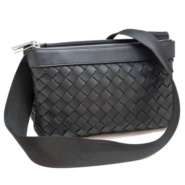 21 7944 Bottega Veneta Intrecciato Messenger Bag Leather Black