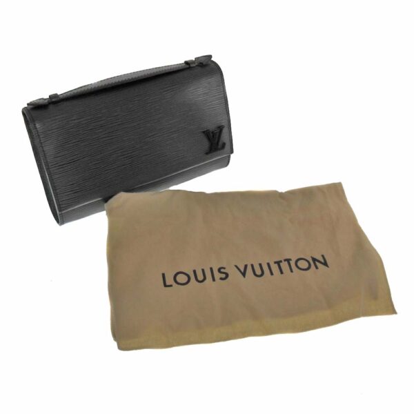 21 986 15 Louis Vuitton Clery Clutch Bag Epi Leather Black