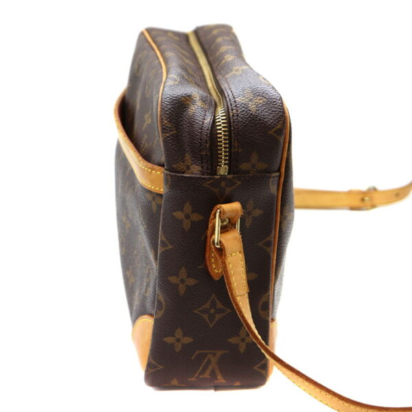 21 994 3 Louis Vuitton Trocadero 30 Shoulder Bag Monogram Brown