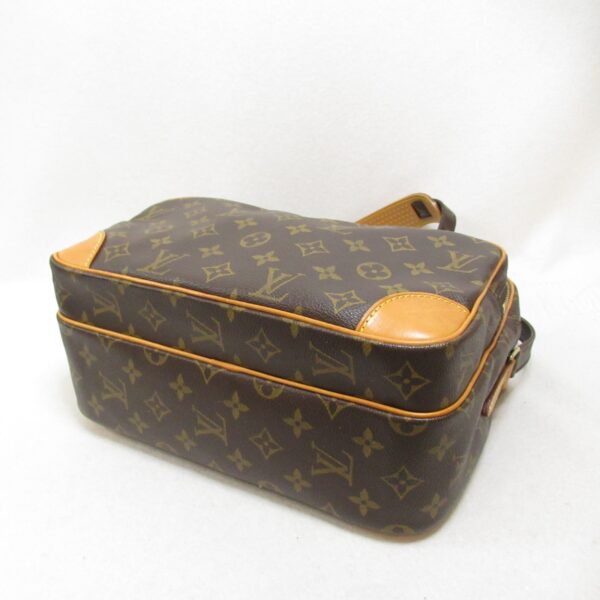 2100301127999 5 LOUIS VUITTON Nile Shoulder Bag Monogram Bag Brown