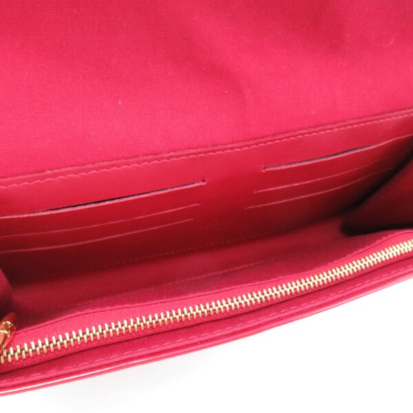 2100301128675 2 LOUIS VUITTON Rossmore MM Shoulder Bag Vernis Bag Red