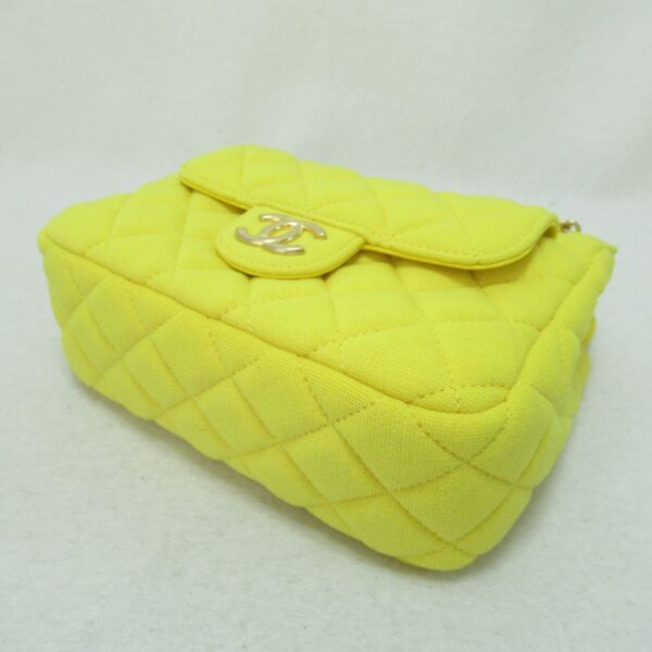 2101217368797 6 CHANEL Chain Shoulder Bag Yellow