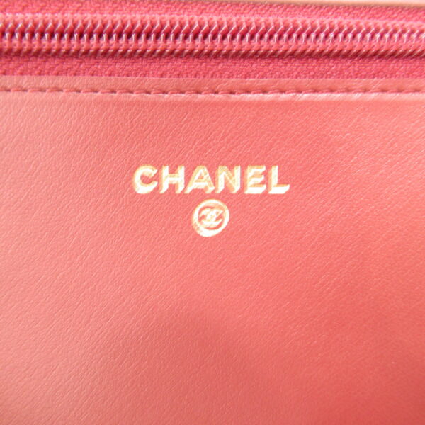 2101217375948 5 CHANEL Boy Chanel Chain Wallet Shoulder Bag Caviar Skin Red