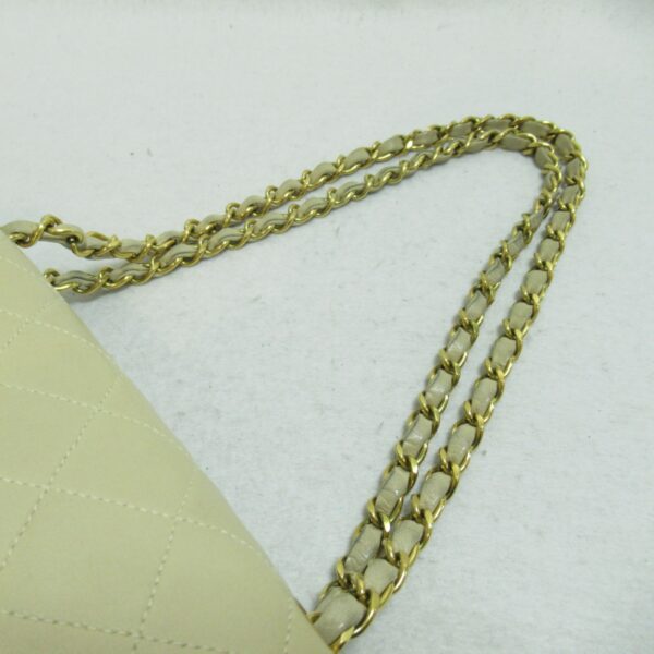 2101217510813 9 CHANEL Matelasse Chain Shoulder Bag Lambskin Beige