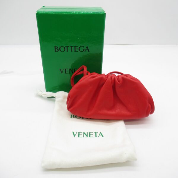 2101217535977 9 Bottega Veneta The Pouch Lambskin Accessory Pouch Red