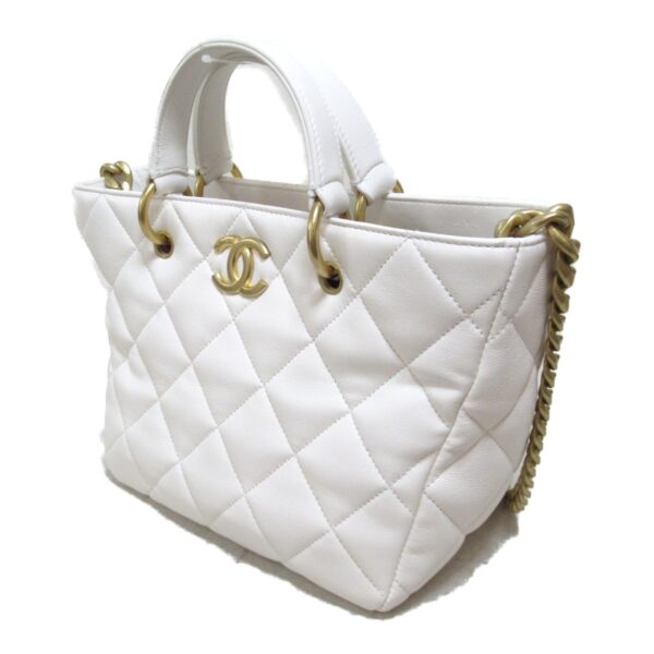 2101217536745 4 CHANEL 2way Shoulder Bag Leather White