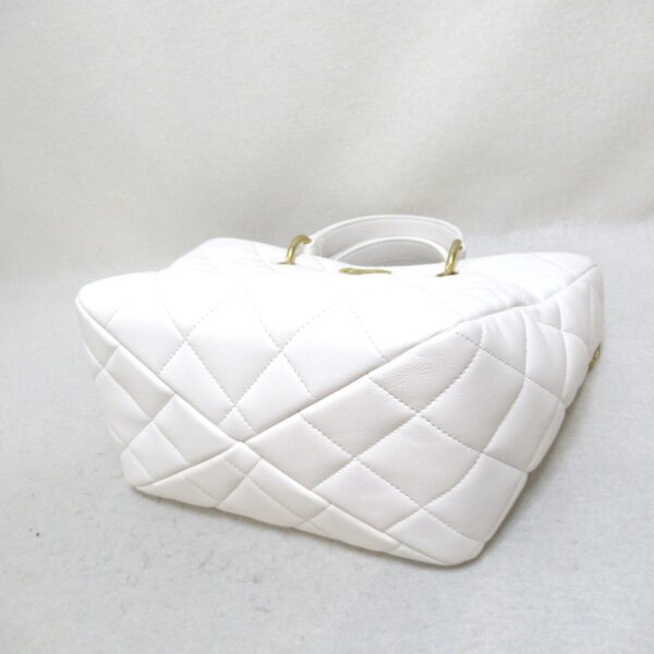 2101217536745 5 CHANEL 2way Shoulder Bag Leather White