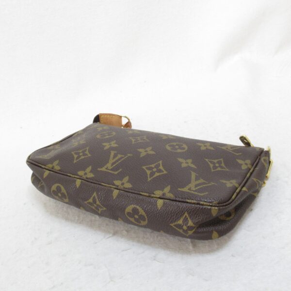 2101217568975 5 Louis Vuitton Pochette Accessoire Pouch Monogram Brown