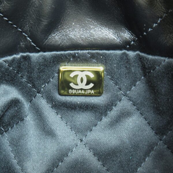 2101217585330 11 CHANEL 22 Line Chain Shoulder Bag Calf Black