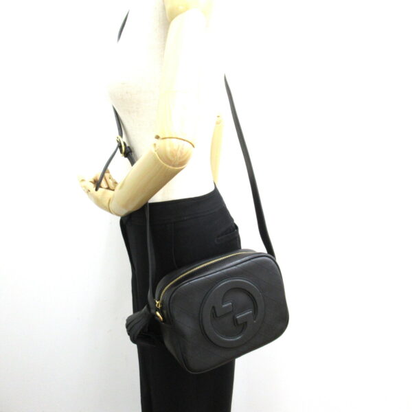 2101217608039 5 Gucci Blondie Small Shoulder Bag Black