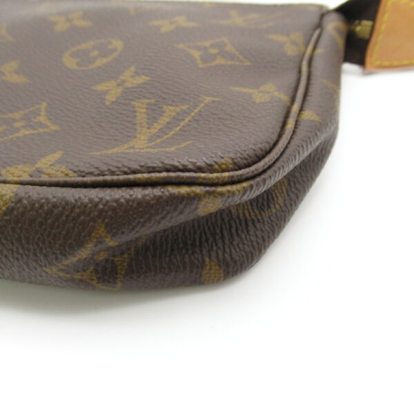 2101217620611 5 Louis Vuitton Pochette Accessoire Pouch Monogram Brown