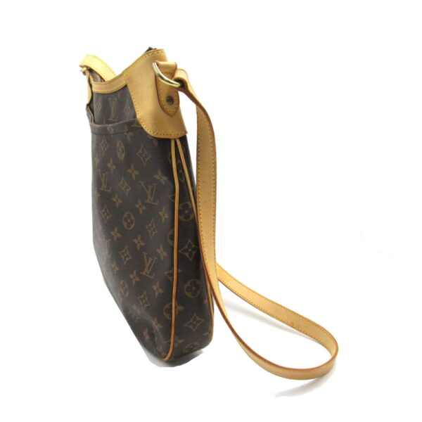 2101217623483 3 Louis Vuitton Odeon MM Shoulder Bag Monogram Brown