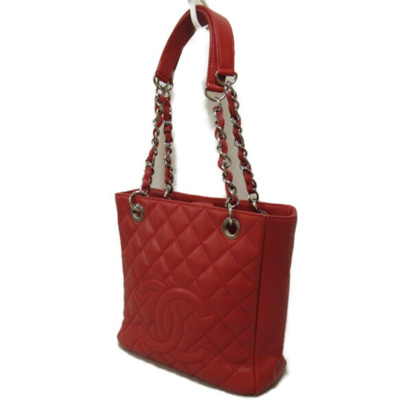 2101217623490 3 CHANEL Chain Tote Bag Caviar Skin Red