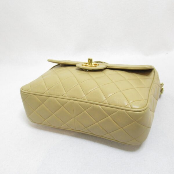 2101217624725 5 CHANEL Chain Shoulder Bag Leather Beige