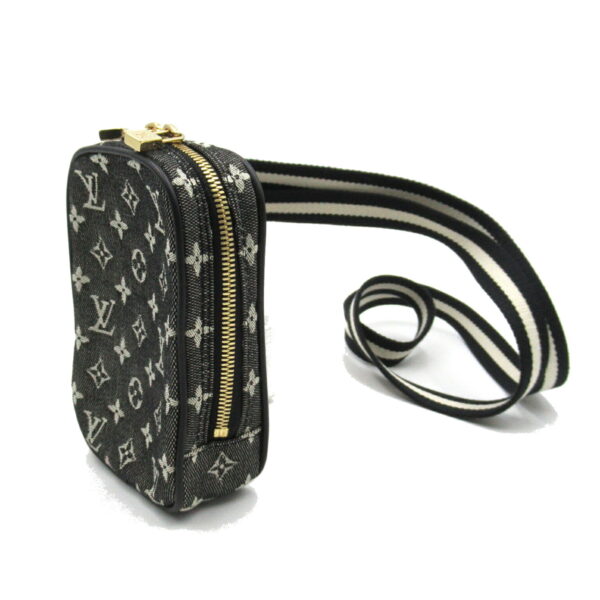 2101217725194 3 Louis Vuitton Digital Accessories Monogram Black White