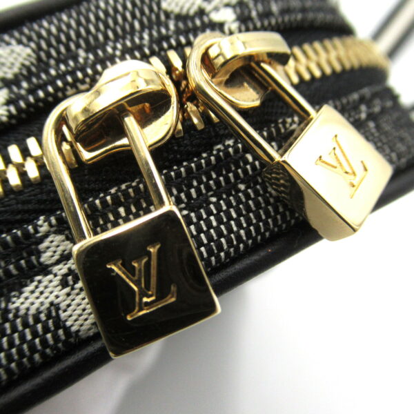 2101217725194 9 Louis Vuitton Digital Accessories Monogram Black White