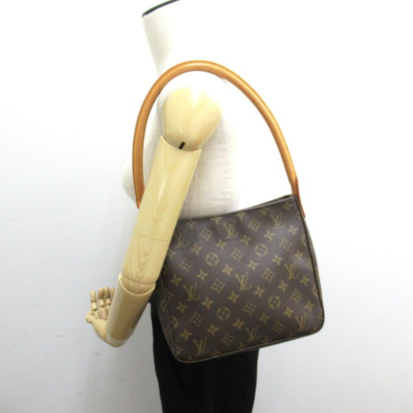 2101217760843 5 Louis Vuitton Looping MM Shoulder Bag Monogram Brown