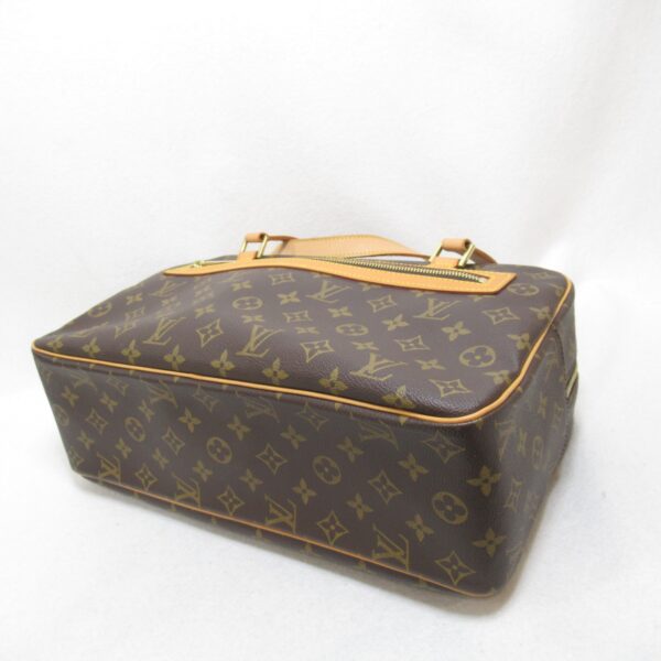 2101217760911 5 Louis Vuitton Cité GM Shoulder Bag Monogram Brown