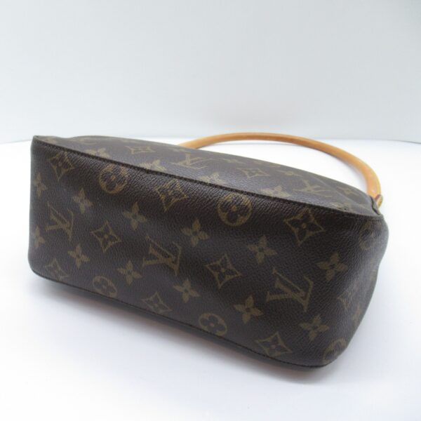 2101217770460 6 Louis Vuitton Looping MM Shoulder Bag Monogram Brown