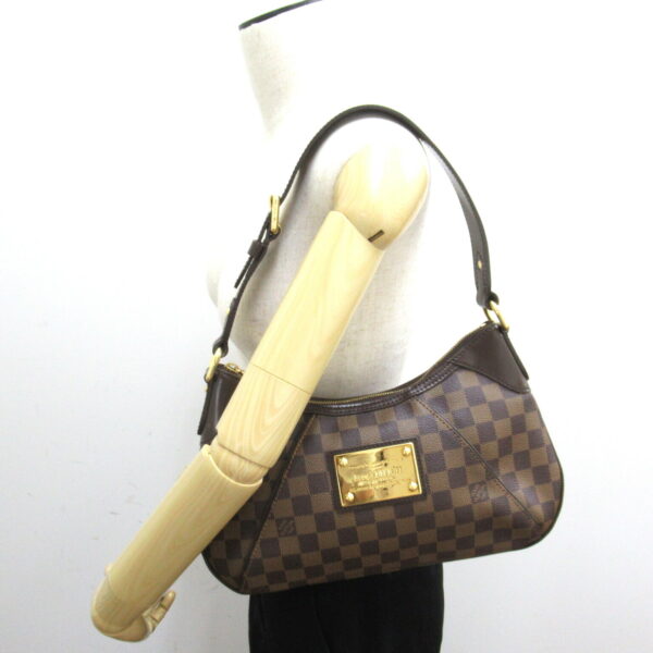 2101217806879 5 LOUIS VUITTON Thames PM Shoulder Bag Damier Brown