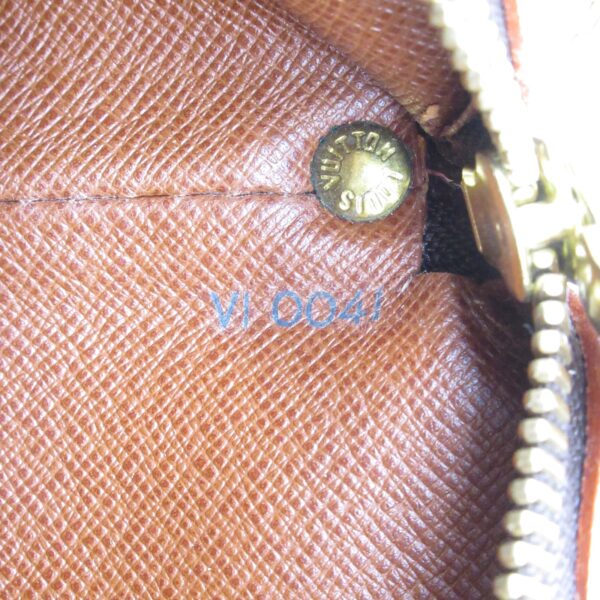 2101217806886 14 LOUIS VUITTON Shoulder Bag Monogram Brown