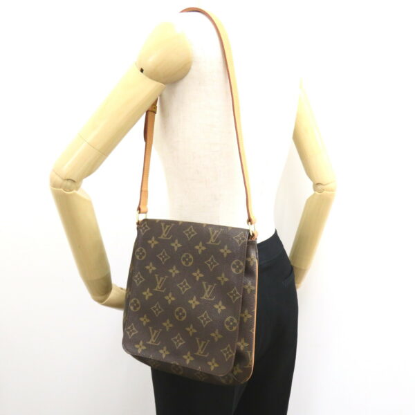 2101217818469 5 LOUIS VUITTON Musette Salsa Short Shoulder Bag Brown