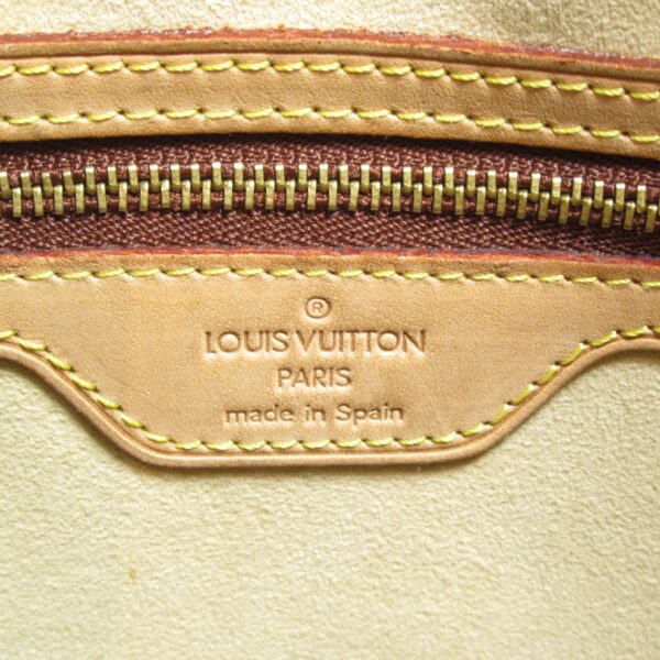 2101217818582 11 LOUIS VUITTON Looping Shoulder Bag Monogram Brown