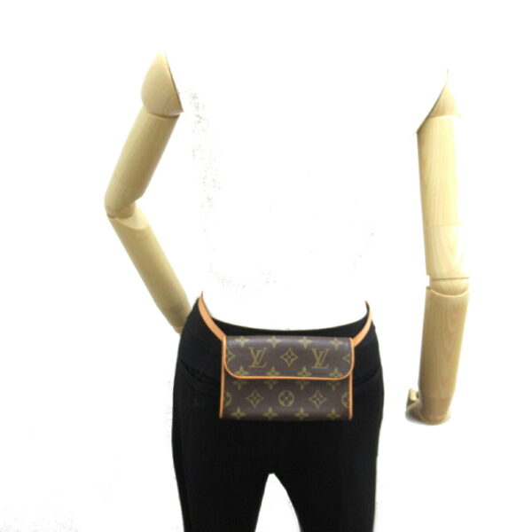 2101217818629 5 LOUIS VUITTON Pochette Florentine Waist Bum Bag Brown