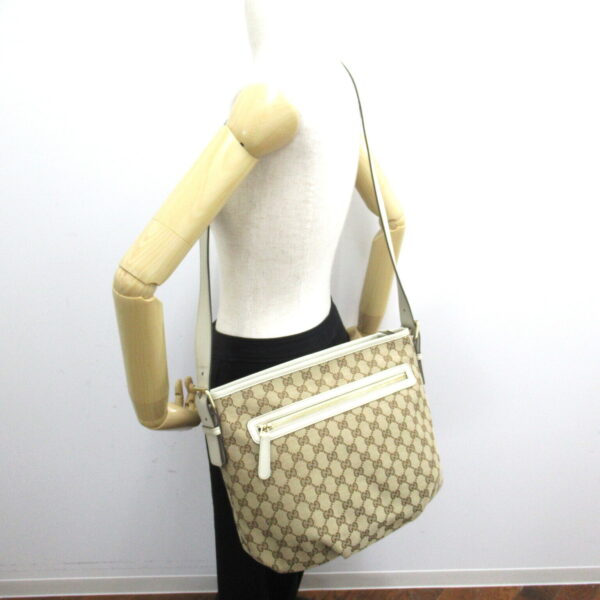 2101217819268 5 Gucci Gg Campus Gg Shoulder Bag Beige White