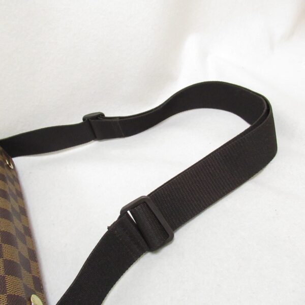 2101217827157 8 LOUIS VUITTON Naviglio Messenger Bag Damier Brown