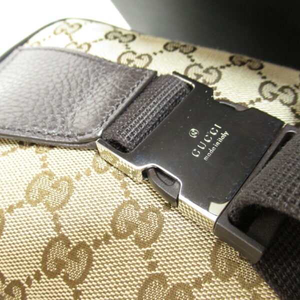 2101217828000 8 Gucci Waist Bag Beige