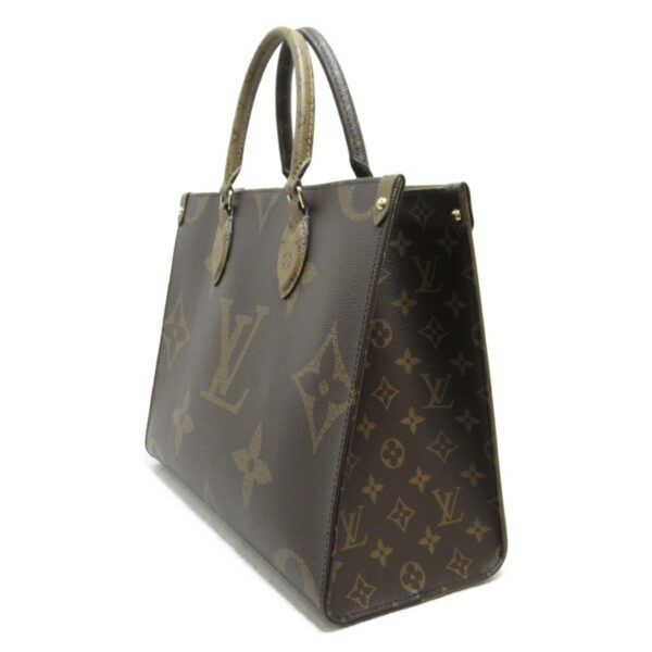 2101217828598 3 LOUIS VUITTON On the Go MM Tote Bag Monogram Giant Brown