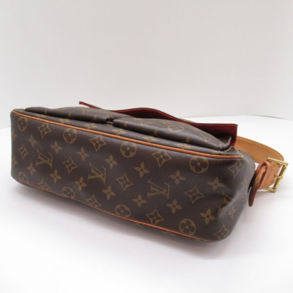 2101217833660 6 LOUIS VUITTON Viva City GM Shoulder Bag Monogram Brown