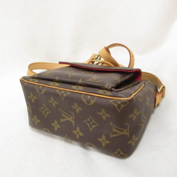 2101217833677 5 LOUIS VUITTON Viva Cité PM Shoulder Bag Monogram Brown