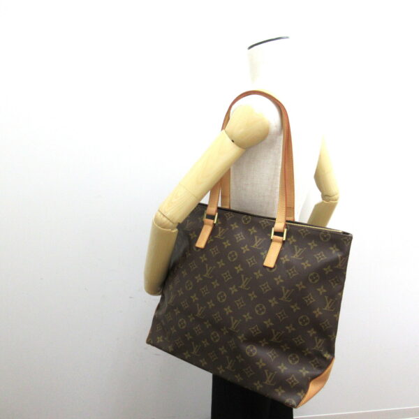 2101217833783 5 LOUIS VUITTON Cabamezzo Tote Bag Monogram Brown