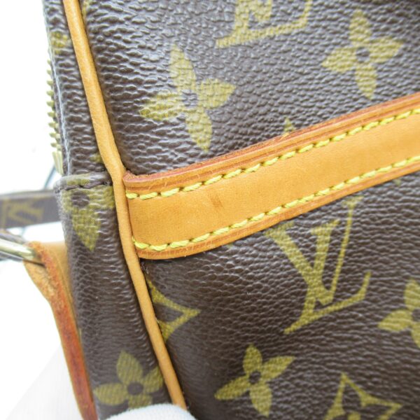 2101217833905 9 LOUIS VUITTON Danube Shoulder Bag Monogram Brown