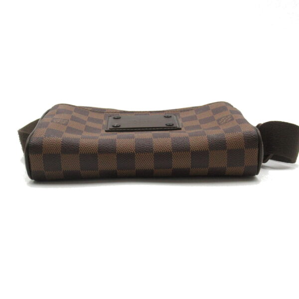 2101217834179 4 LOUIS VUITTON Brooklyn Bum Waist Bag Damier Brown