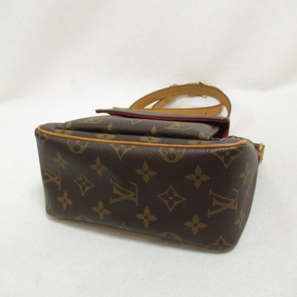 2101217834872 5 LOUIS VUITTON Viva Cité PM Shoulder Bag Monogram Brown