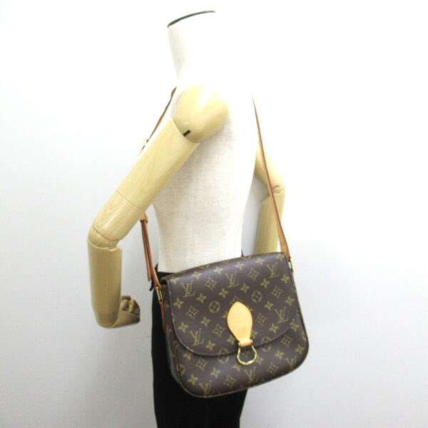 2101217841566 5 LOUIS VUITTON Saint Cloud 24 Shoulder Bag Brown