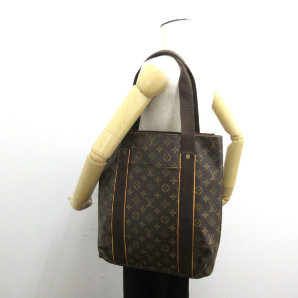 2101217849913 5 LOUIS VUITTON Hippo Bobur Tote Bag Monogram Bag Brown