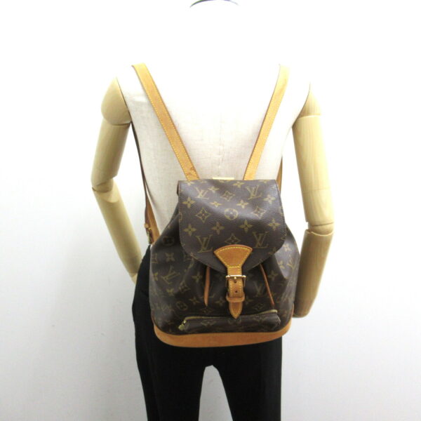 2101217850094 6 LOUIS VUITTON Montsouris MM Rucksack Monogram Bag Brown